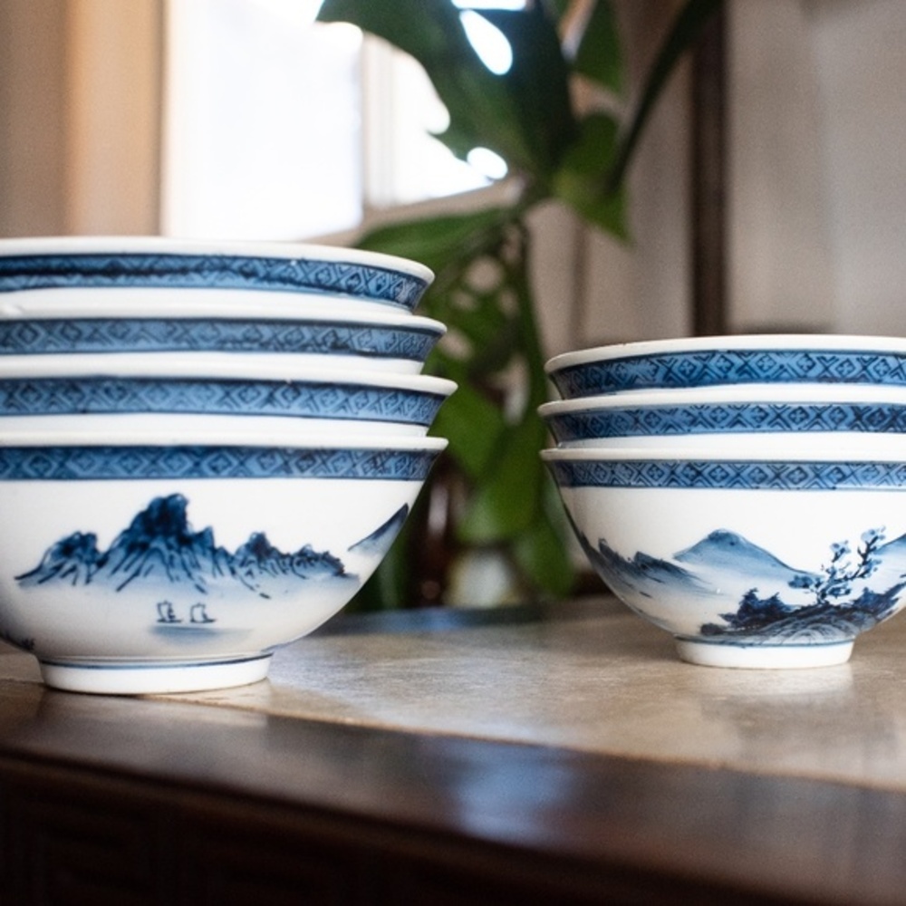 Chinese Bowls / Cups 7 Blue and White Hand painted landscape Chinoiserie Vintage